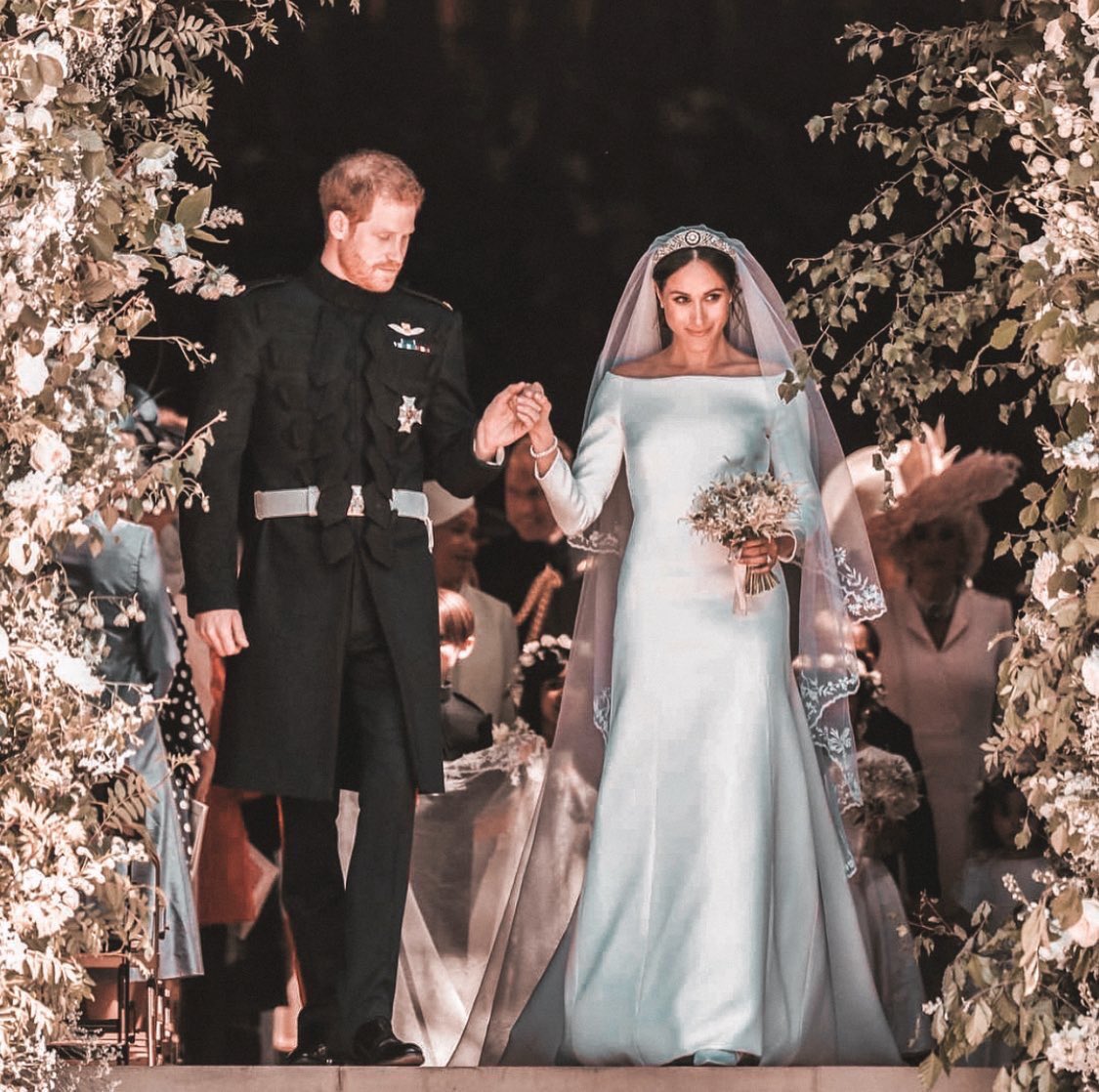 LamineZellag's tweet photo. #RoyalWeddding elle était juste simple mais magnifique #weddingday https://t.co/pp6NK5narC