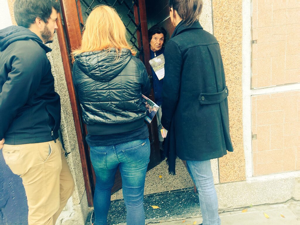 𝓓𝓪𝓲 𝓓𝓲𝓮𝓼𝓼𝓵𝓮𝓻 (@daianadiessler) on Twitter photo Hoy acompañados de la Ministra <a href="/LupeTagliaferri/">Guadalupe Tagliaferri</a> salimos a las calles de Soldati a escuchar a los vecinos. #TimbreoNacional #VamosJuntos #Comuna8 <a href="/Salas_Gabriel/">Gabriel Salas</a> <a href="/leanleyenda/">LEAN LEYENDA</a> <a href="/Mariela18061136/">Mariela Ramoa</a> Hoy acompañados de la Ministra <a href="/LupeTagliaferri/">Guadalupe Tagliaferri</a> salimos a las calles de Soldati a escuchar a los vecinos. #TimbreoNacional #VamosJuntos #Comuna8 <a href="/Salas_Gabriel/">Gabriel Salas</a> <a href="/leanleyenda/">LEAN LEYENDA</a> <a href="/Mariela18061136/">Mariela Ramoa</a>