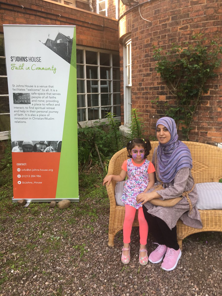 NadiaLeonaYunis's tweet photo. A lovely afternoon at @StJohns_House meeting the residents, volunteers &amp; community. Looking forward to discussing our ‘Neighbourhood Watch’ scheme and getting the wider community involved to raise awareness about crime and safety measures with the help of @WashwoodWMP 🙃🏆❤️✨ https://t.co/r2nA0zcsek