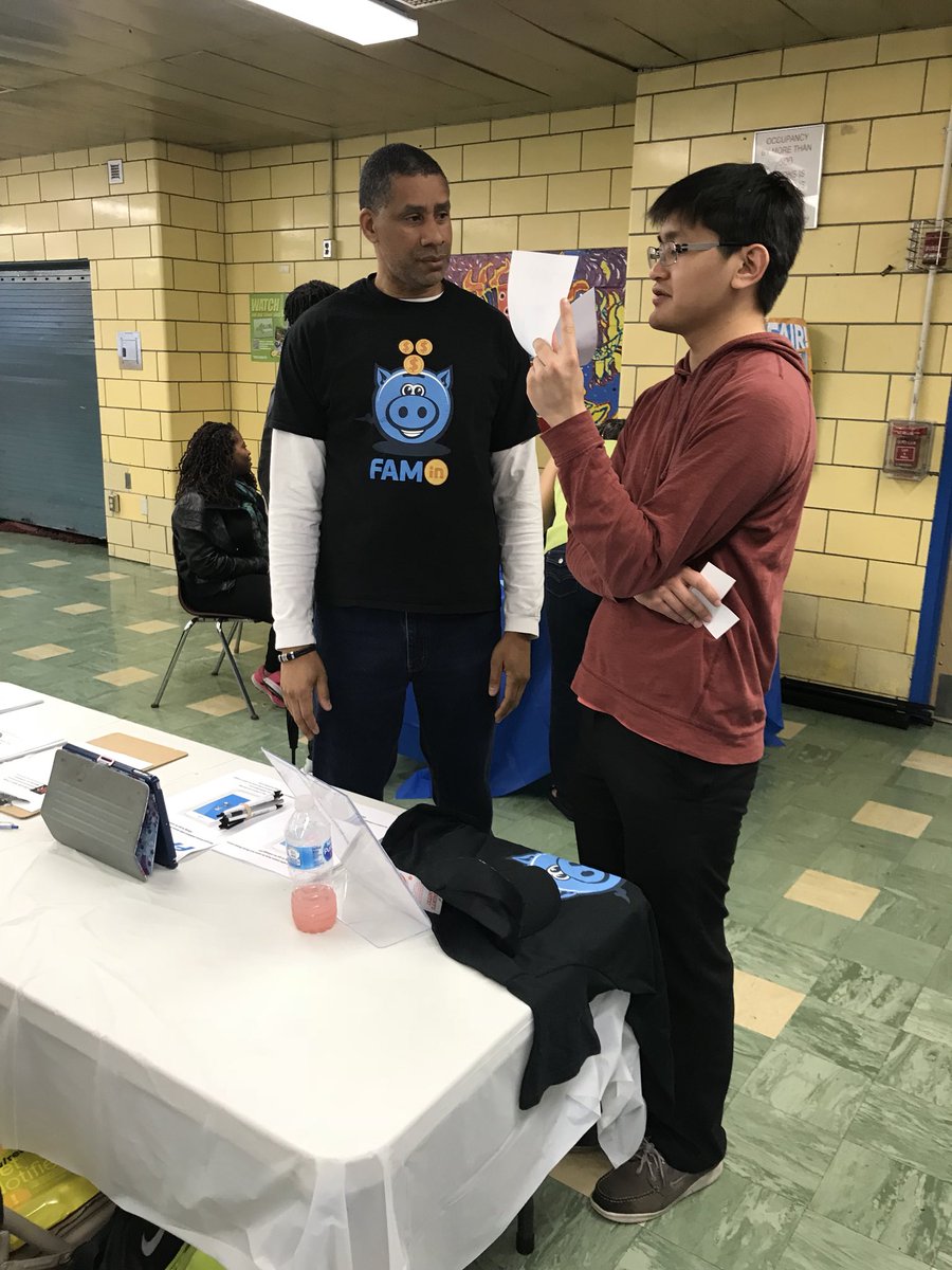 How are you avoiding the rain today?

<a href="/PASSNYCorg/">PASSNYC</a> teamed up with <a href="/mancb10/">Manhattan CB 10</a> to help educate Harlem families on opportunities and resources! 

#education #community