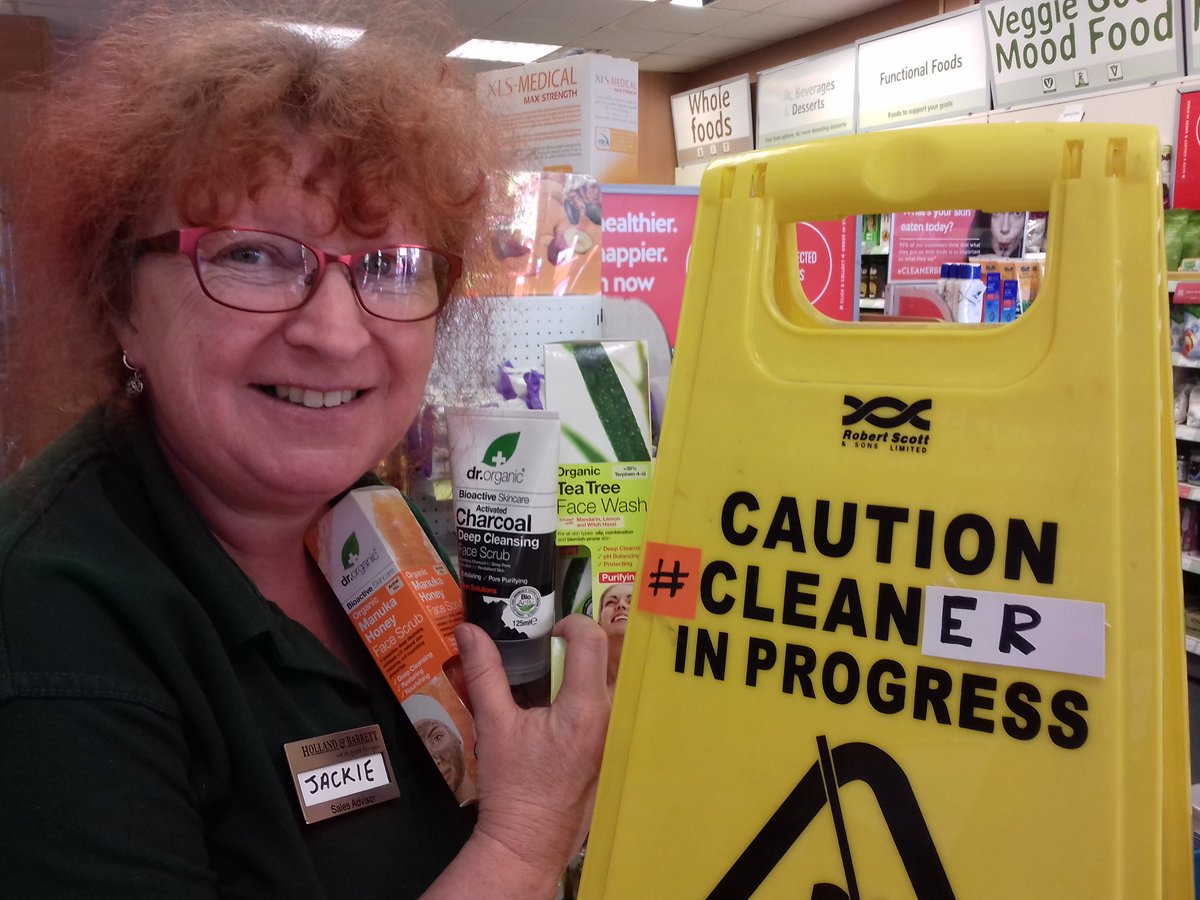 Jackiecoombes3's tweet photo. Carefull you don't get swept away by our wonderful #drorganics range @holland_barrett #HBHero https://t.co/EBg8yW9UQx