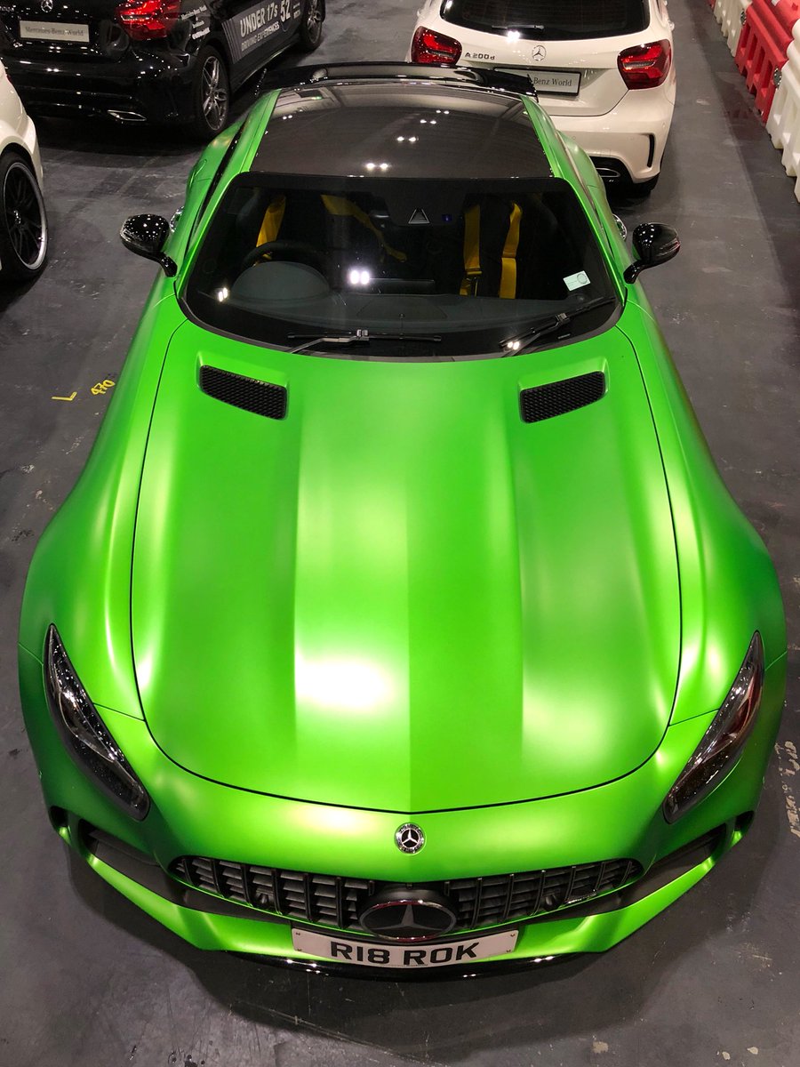 DavidDjt0311's tweet photo. Literally as close as you would want to get to a drifting C63S Saloon but AMG Pro Driver @elliottcole44 certainly showed us how it was done and @Rokcorp ‘s AMG GT R survived with not even a hair on it 👌🏻💚😈 #mbworld @MBWorldUK @londonmotorshow @MercedesAMG @MercedesBenzUK https://t.co/GB2xTlwhFY
