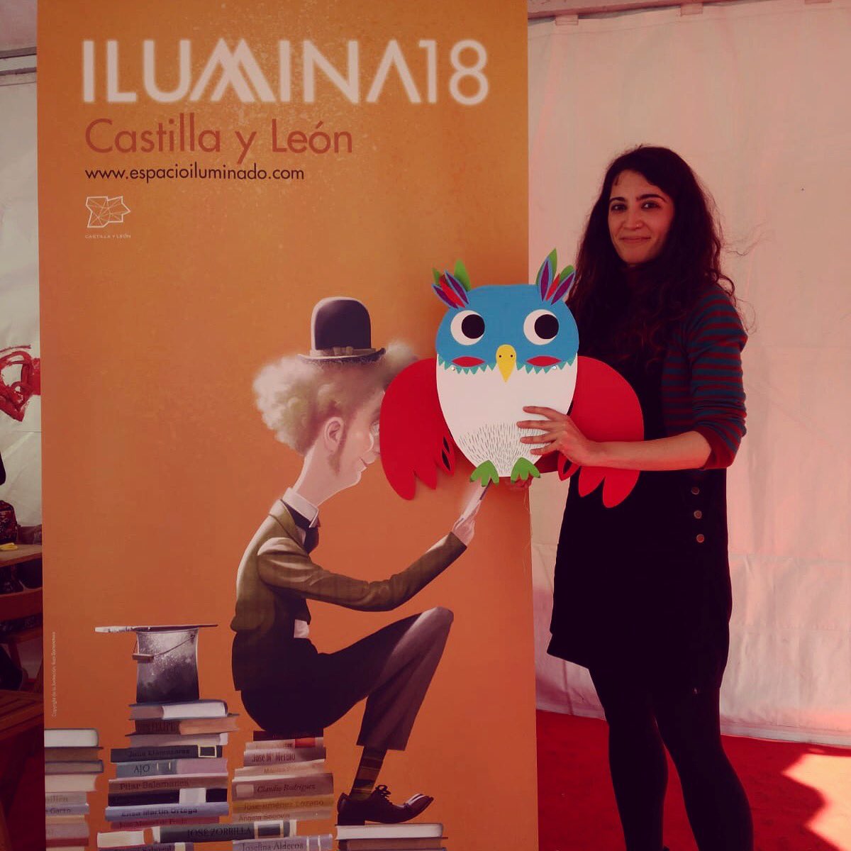 espacio_ilumina's tweet photo. Búhos como este han salido del taller de Ester García en la Feria del Libro de #León. https://t.co/CWl8eadHnt