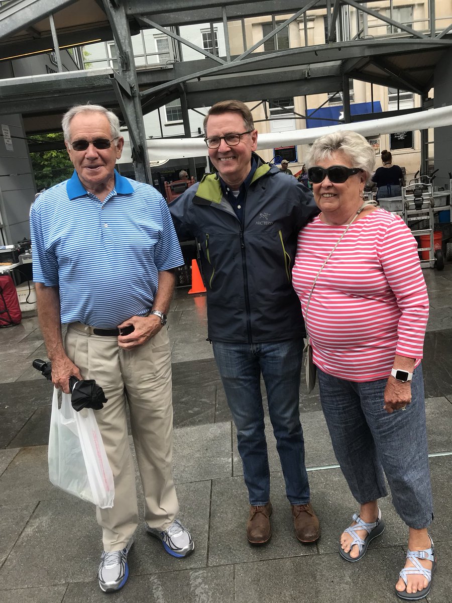 Great to run into Mrs. Crockett. I’m proud to stand with her and all of Kentucky’s teachers.