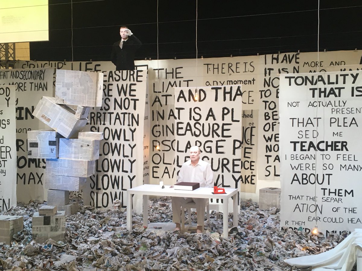 TAltgeld's tweet photo. Jetzt erst einmal eine #lectureonnothing von #johncage in #Herrenhausen. Mit #robertwilson Passt irgendwie zu @Twitter https://t.co/awV1tahBzX