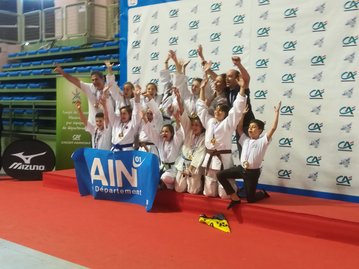 AinJudo's tweet photo. Championne de France
Minimes filles Ain
@ffjudo_officiel @CreditAgricole @delphinegazar @laurentwauquiez @DDouillet @nadphotocom @teddyriner @JFDebat https://t.co/KwagMuCtFf