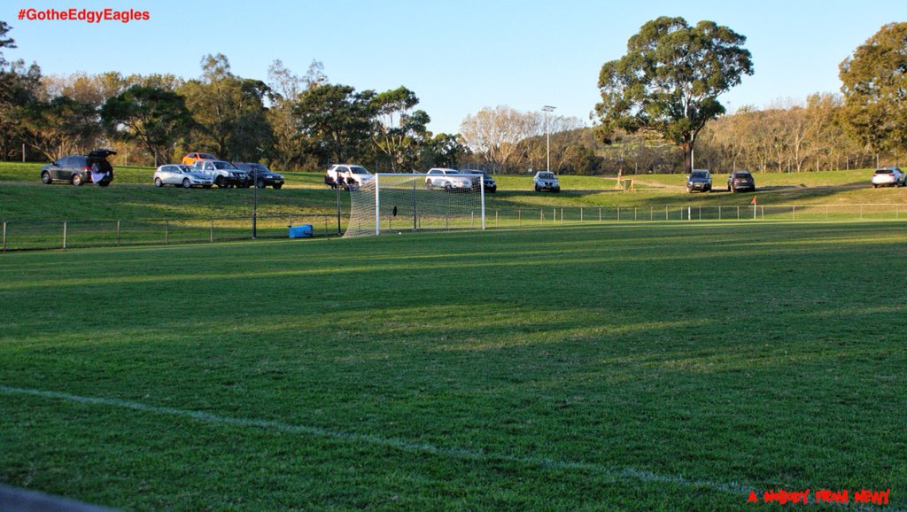 rawprawn25's tweet photo. #RoyalWeddingPerformace from @Stuey_Plant24 this arvo @swarlyswarls
Bowled a #TrevorChappell, the Leg Break, the #ShaneWarneFlipper and even tried the #ImNotAtHome
#AThingOfRareBeauty #loveyourworkLegend https://t.co/SAOfzMWA9n