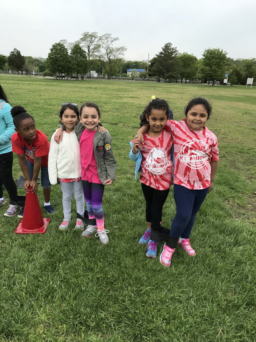 MrsFebbraio's tweet photo. Field day with friends in #rm44! #SPSHeart #SPSmind ##SPSbody https://t.co/SROApijdmz