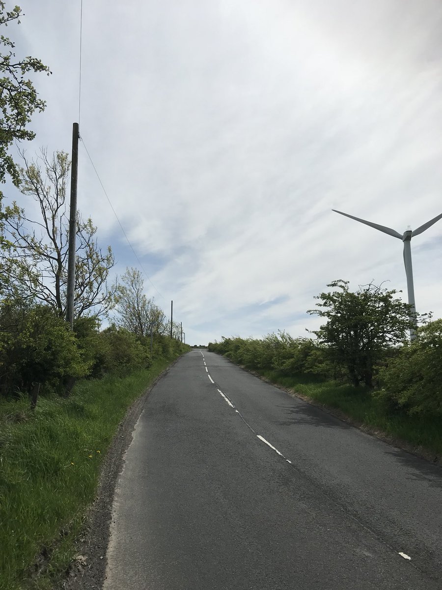 FergieMart's tweet image. Used to really struggle with this hill between #Upperton and #Longriggend but no problem today. #RPM power climbs @Bannatyne Stepps and @nlleisure definitely paying off!