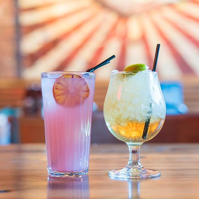 Chicken_Society's tweet photo. The big day has arrived! 👰🏻 We couldn't think of a more perfect occasion to throw back a few of our amazing Clucktails! We're wishing the happy couple a big Chicken Society style congratulations, Have a CLUCKIN AWESOME day Harry &amp; Meghan🎉💍 https://t.co/lFColFu0tE https://t.co/pIcCEzPaMQ