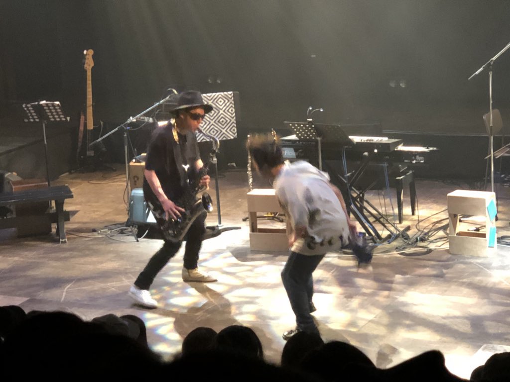kinukinu653's tweet photo. #zuja 楽しかったーー!かっこよ過ぎて泣いたわ!
写真はカッチョいい2人
と
羽根 (白い羽根が落ちていると拾う癖) https://t.co/HO4MYkyRHI