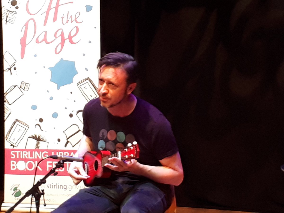 StirlingLibs's tweet photo. "Sick man blues" sung by Steve Cole @SteveColeBooks at the Tolbooth #OffThePage2018
after a really bad experience with oysters. A sad story and he doesn't like salad either! https://t.co/aOYlSMFhHW