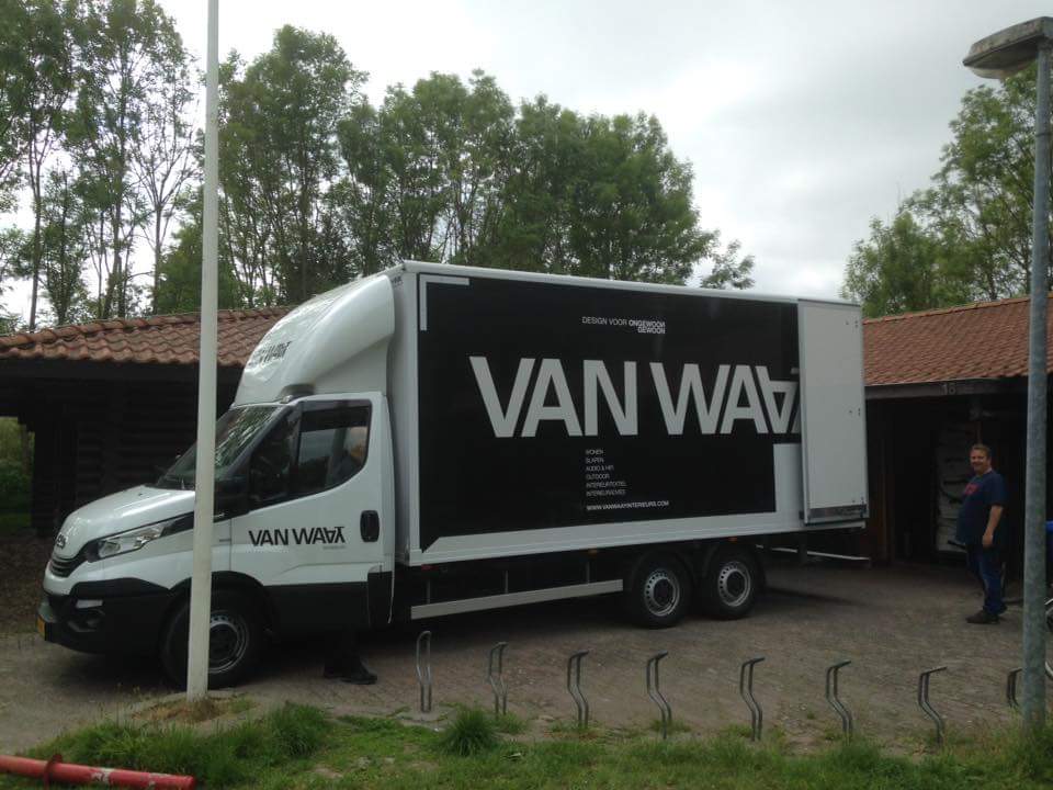 ingeborgterlaak's tweet photo. Dankjewel @van_waay voor sponsoring! Alle spullen zijn goed aangekomen op #Pinksterkamp #scouting . https://t.co/bttOWG6WVz