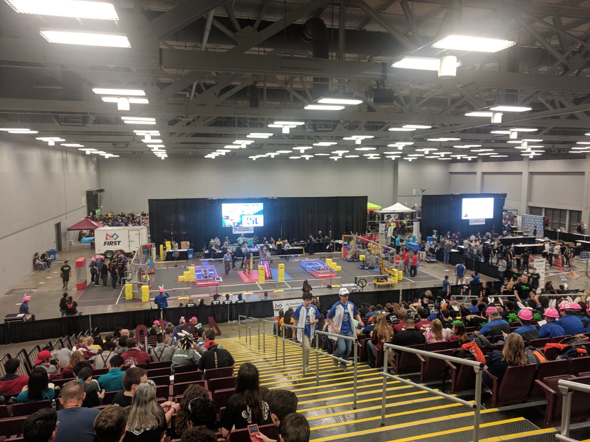 mlcparobotics's tweet photo. It's a fine morning for some robots! Thanks @FIRSTinTexas for hosting a great event! #UILRobotics #omgrobots #FIRSTpowerup https://t.co/plPgxrikhc