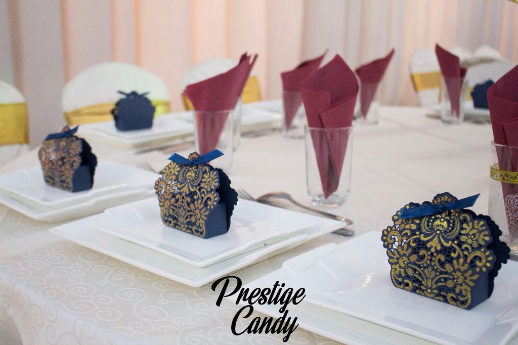 PrestigeCandyUK's tweet image. SPECIAL OFFER‼️ We have 92 Navy &amp;amp; Gold Favour boxes left in our inventory.
WAS £1 PER BOX/NOW 0.80p including one sweet🙌🏼
Send us a dm to find out more or email: Sales@PrestigeCandy.co.uk📦📥 (OFFER ENDS 1st JUNE)

#favourbox #favourboxes