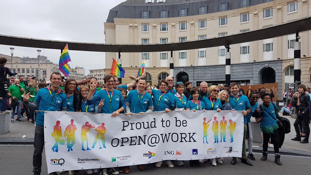 axabelgium's tweet photo. At AXA #ICanBeMe ! Nous soutenons la #DiversitéEtInclusion Ce sont la personnalité, les compétences et les talents qui font la différence @TheBelgianPride #ProudToBeAXA https://t.co/Dipyx0ntle