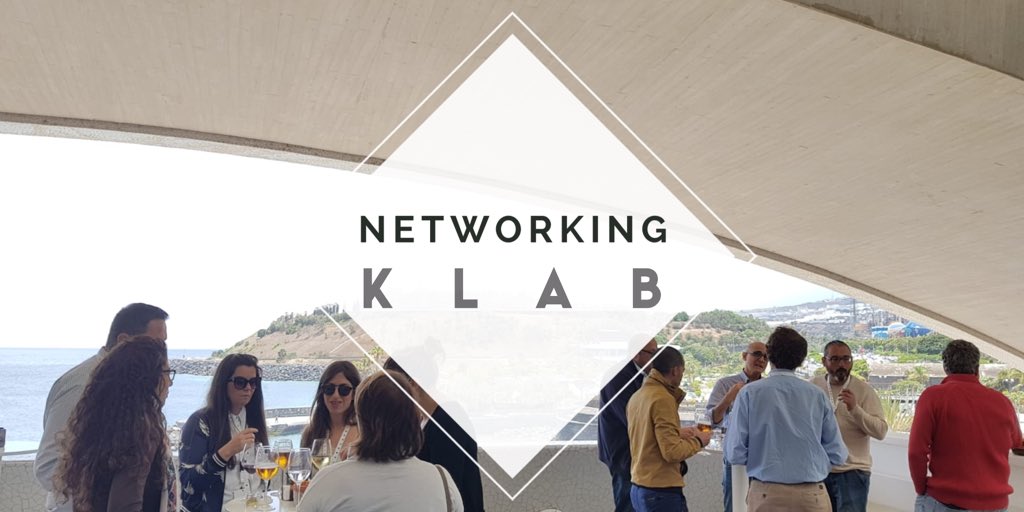 klabformacion's tweet photo. Cocktail de @MagCatering para el networking en @klabformacion antes de continuar el project management a través de #agile y #scrum en @Auditoriotfe https://t.co/Kmz2Cx44VX