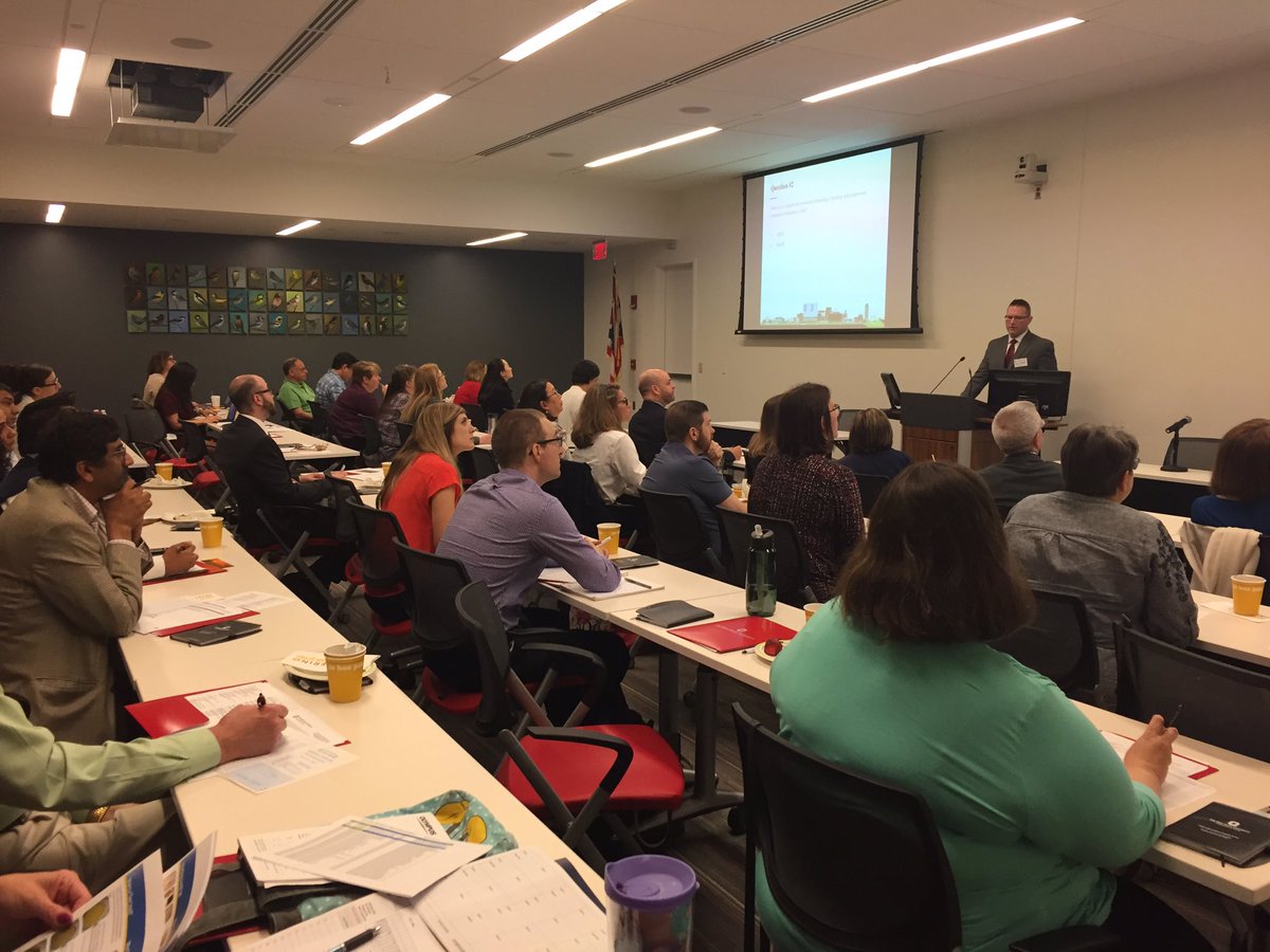 Buckeye4IBD's tweet photo. Dr. Marty Meyer discussing the Natural History of Adult IBD, Disease Distribution, and Treatment Targets #OSUIBDCENTER working with #NCH #NationwideChildrens #IBDtransition #crohnsdisease #ulcerativecolitis https://t.co/DwqDQ6jwbv