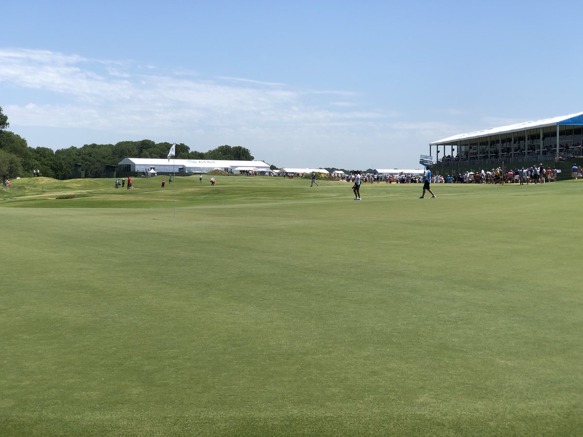 Shoutout to @KaseyKauff &amp; the whole grounds crew at Trinity Forest ... they have the course playing very nice ... hoping that wind stays up today so everyone can have some fun out there and see the balls bouncing and running 🤘🏼
