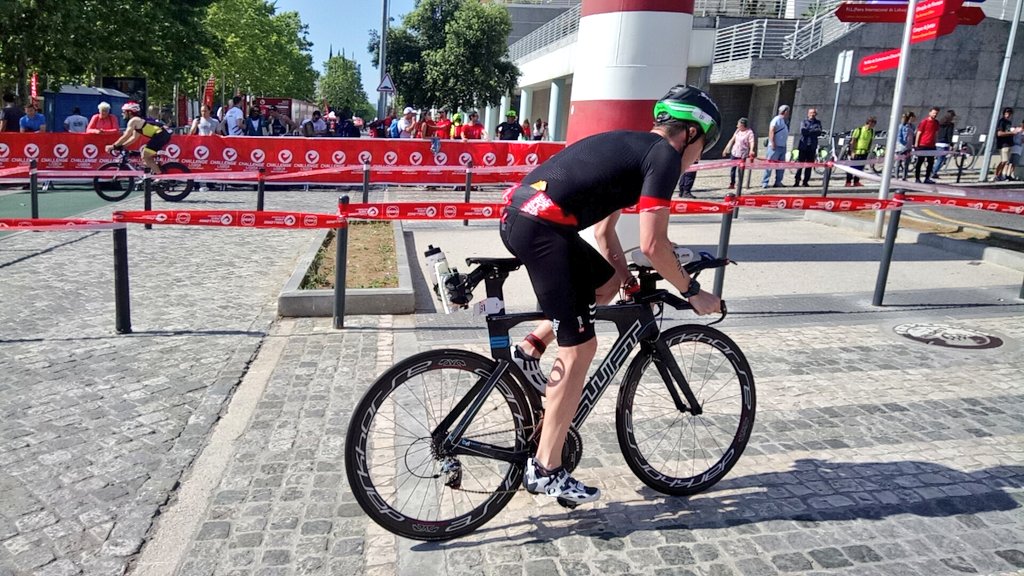 Hot morning out at <a href="/ChallengeLisboa/">Challenge Lisboa</a> #triathlon 
Happy with 15th AG in 4:36. Now it's time for some good eats around Lisbon 😊
#runonclouds #CompressportAmbassador