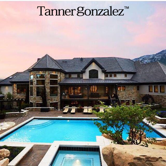 tannergonzo's tweet photo. For #hispanics we come for the journey, the excitement of the “American Dream”.
#hispanicluxury #hispanicinfluence #denver l #beverlyhills #losangeles #california #sanfrancisco #miami #florida #fortlauderdale #newyork #newyorkcity #cashletics #tannergonzalez #cashletics https://t.co/LJiMtyrThw