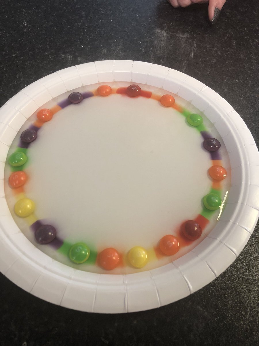 1stWhitburnGBS's tweet photo. Science experiments for Explorers! @gbinscotland developing understanding of #science in fun and engaging ways! #Explorer18 #GB125 @1stWhitburnGB @1stWhitburnGBS https://t.co/G8z07FRKnL