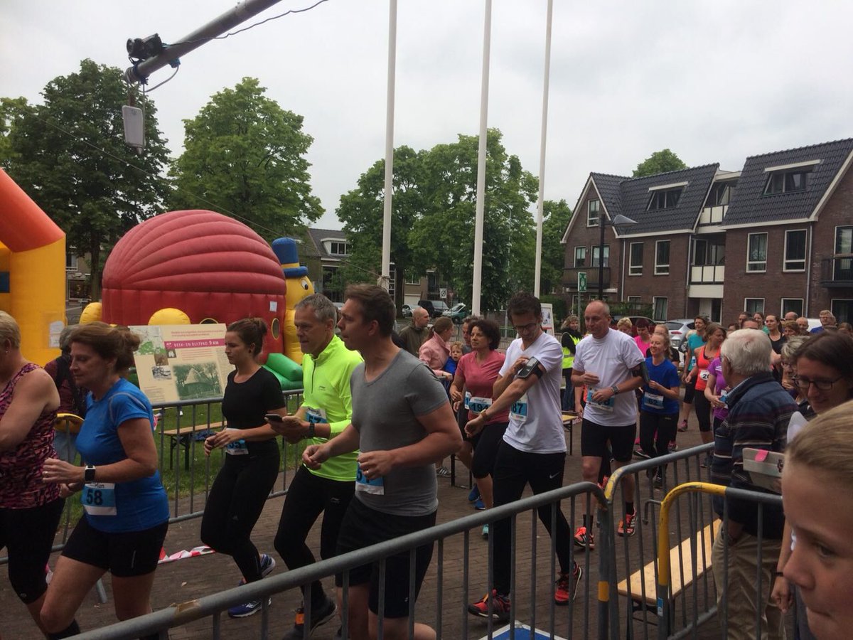 gabhazeleger's tweet photo. Complimenten voor de organisatie van de eerste #wekerun en voor een eerste keer al veel lopers. #wekerom https://t.co/0gLRFMaUDq
