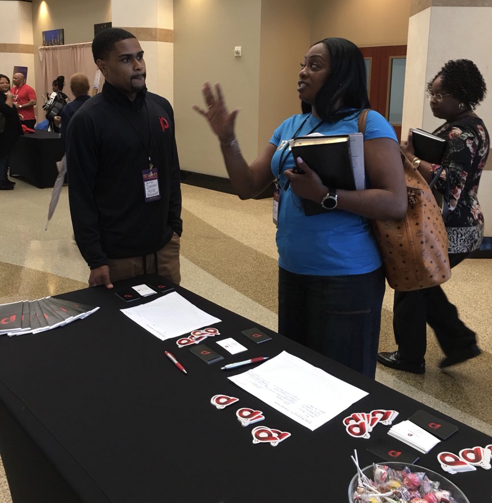 PulseBI's tweet photo. Enjoying a full day of meeting entrepreneurs where they are and taking them to higher levels! #BeyondCon18 #FBCGLive https://t.co/wtNARBOpkY