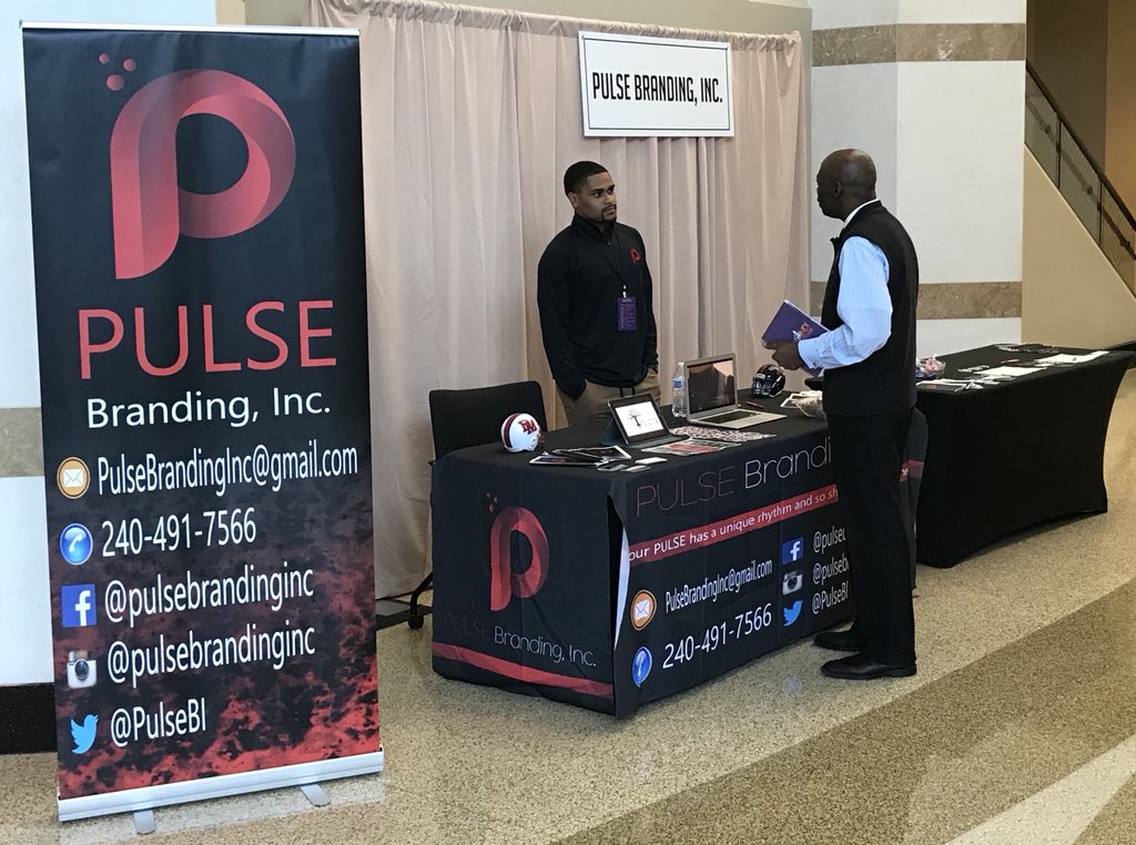 PulseBI's tweet photo. Enjoying a full day of meeting entrepreneurs where they are and taking them to higher levels! #BeyondCon18 #FBCGLive https://t.co/wtNARBOpkY