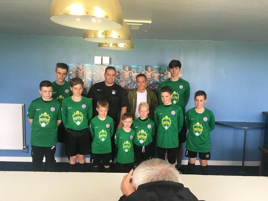joeg_trident's tweet photo. Retweeted Darren Holmes (@Holmesy17):
Good luck to our @LS27_FC Goalkeeper sponsor @J_Warrington tonight! Destroy Shelby and bring the belt back to Leeds!! #AndTheNew #leedswarrior #ls27fc https://t.co/QyfECF7r13