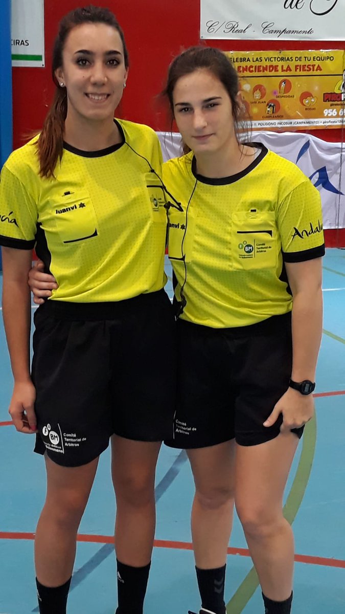Nuestra representación arbitral continúa su andadura en el #CADEBAAlevín 2018. SEMIS: <a href="/anamartinezz8/">Ana Martínez Morales</a> <a href="/anamadridr/">Ana Madrid</a> en <a href="/BMMontequinto/">Helvetia Montequinto</a> <a href="/BmMaracena/">Balonmano Maracena</a> masc y <a href="/AlbertoBokeron7/">Alberto Aguilar</a>
<a href="/19albertoperez/">Alberto Perez</a> en <a href="/BmPadulOFICIAL/">Balonamno Padul</a>
<a href="/BM_Roquetas/">Club Balonmano Roquetas</a> fem. Buen trabajo!! 
#sumandoexperiencias #formacion #aprendizaje