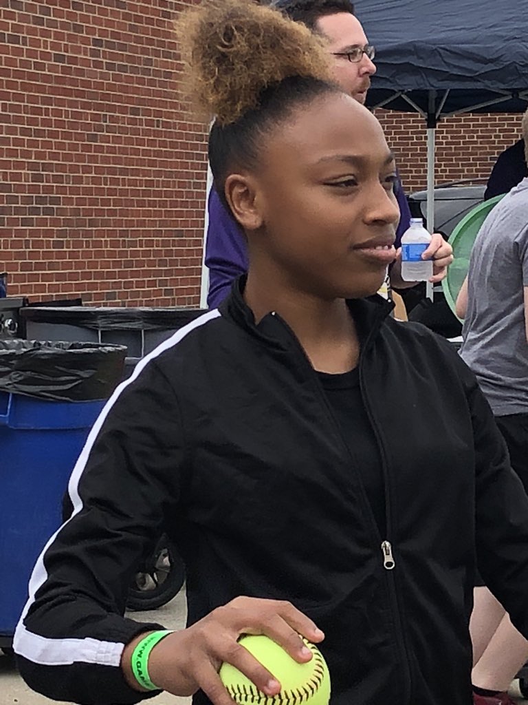 MrsJenniferPace's tweet photo. #VineRocks #OutdoorPalooza @VMMS_CommSchool @VineMSKnox @DesireeOJones https://t.co/FWykF4mUGR