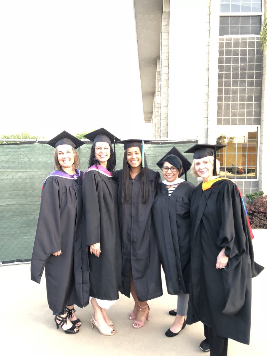 ccc_comm's tweet photo. @ClovisCCC @ccc_comm #COMMmajor @chai_tea15 #CCCGrads woohoo! #Congratulations #collegelife https://t.co/jB9EwMkNi3