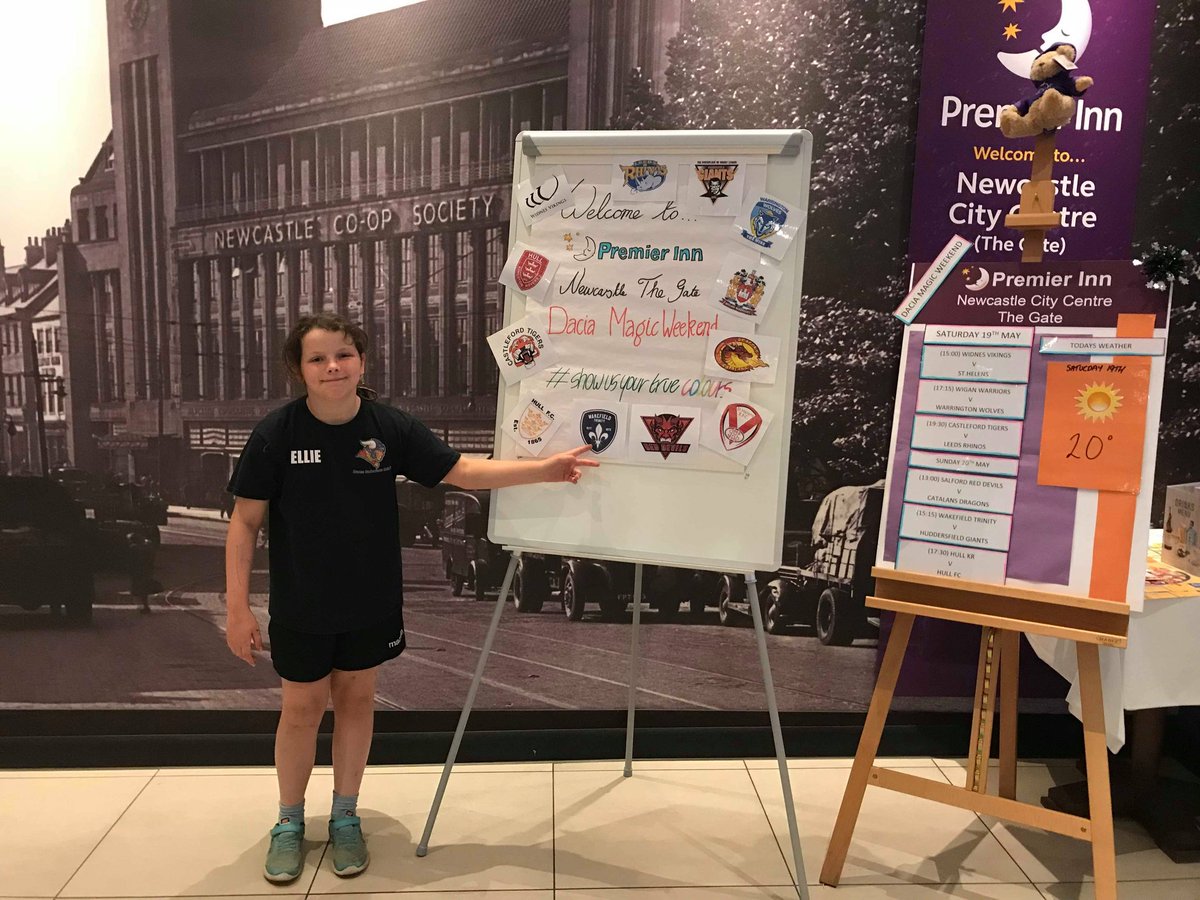 Here's our little Rugby flag bearer Ellie!! #magicweekend  #showusyourcolours #newcastlestjames 🏈🏈🏉🏉🏟️☀️