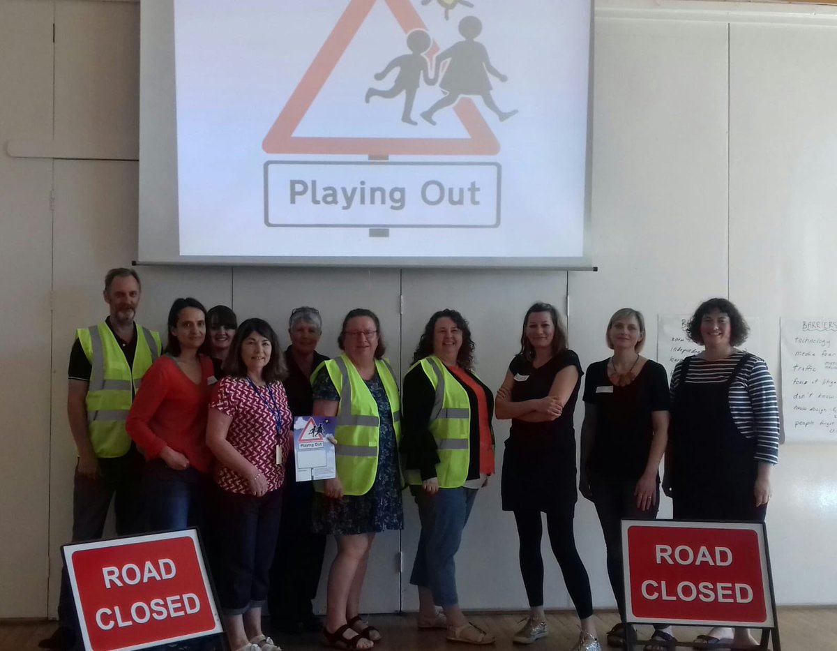 Hullccnews's tweet photo. More residents ready to take #PlayingOut to their own streets &amp; get kids playing outside safely. Find out how we can help you do the same https://t.co/zWo8WFuTMB https://t.co/4nzFg7wzFz