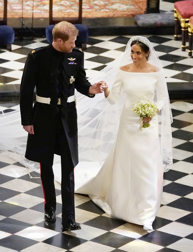 LazerteFrenchie's tweet photo. Chère Diana, il a réussi 💍Cher Harry, le meilleur reste à venir 🥂 Chère Meghan, une élégance intemporelle 👑 Retenez, ce n'est que le début et pas la fin 💐 Faites de votre mieux jour après jour 🍀 le parcours est à peine entamé, ne laissez pas les bras &amp; investissez en l'autre https://t.co/EjbQs0pSkE