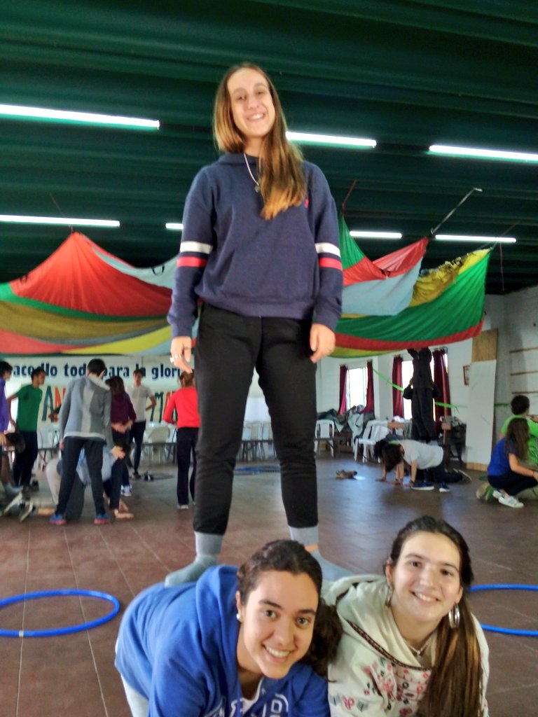 AniMaristas's tweet photo. No hay como el apoyo de los compañeros. 
#PoniendoElAlmaEnJuego https://t.co/wsvS00pHG6