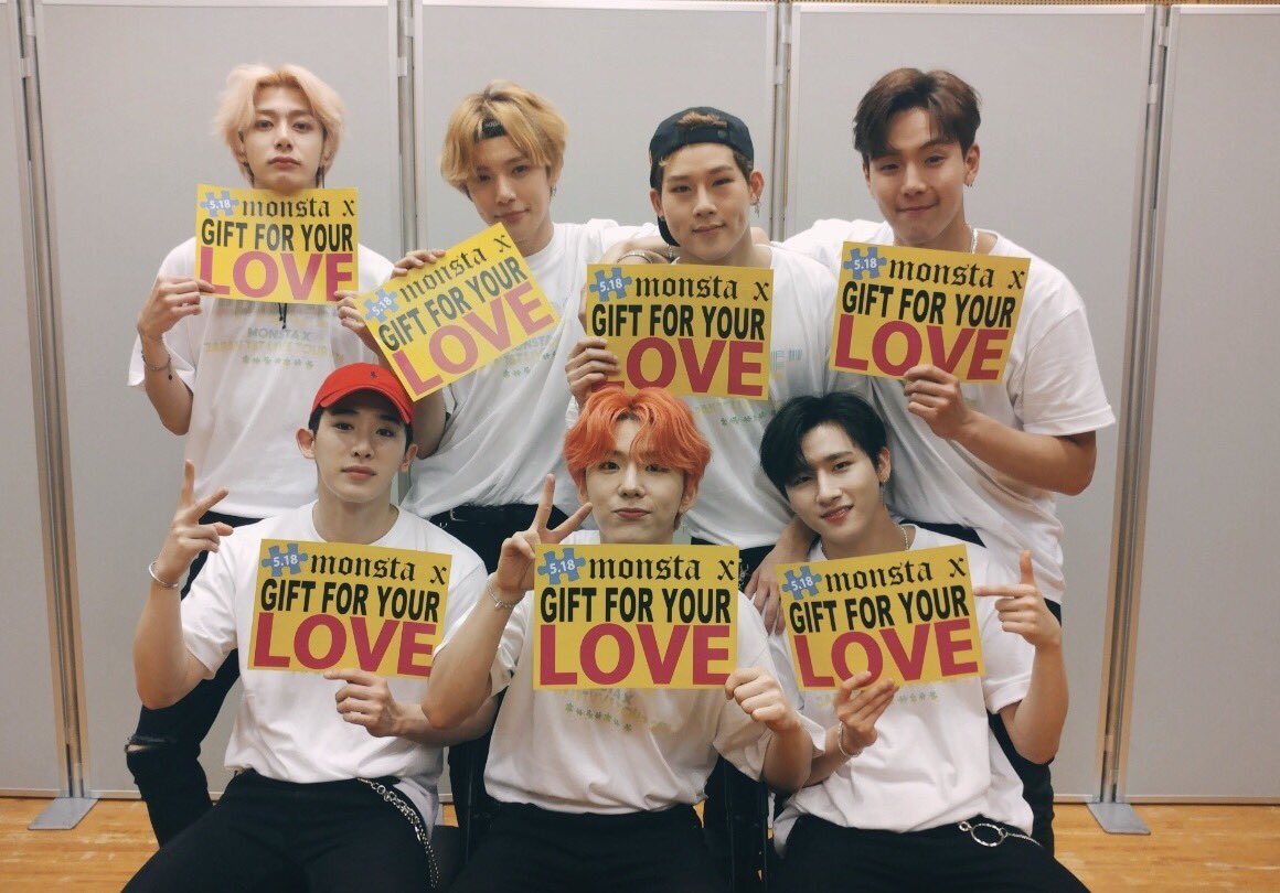 Official_MX_jp's tweet photo. [#MONSTA_X] 
MONSTA X 1st JAPAN TOUR 2018 "PIECE" 
無事に走り切ることが出来ました。
そして今日までに、オリコンディリーアルバムランキングで、三度の1位を獲得することも出来ました。

#MONBEBEありがとう  そして
#MONBEBEおめでとう

心からの感謝と愛を込めて。 https://t.co/9FSanrILHY