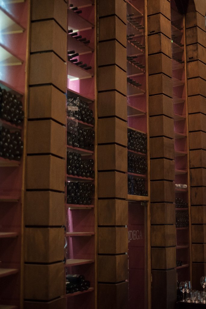 faronortesanse's tweet photo. La #inmensidad de nuestra vinoteca. Nuestro #vino, seña de identidad de Faro Norte. ¡A brindar!
#vine #wine #ricorico #sabor #faronorte #sansebastiandelosreyes #sanse #plansabado #altacocina https://t.co/cDyIRRzxSo