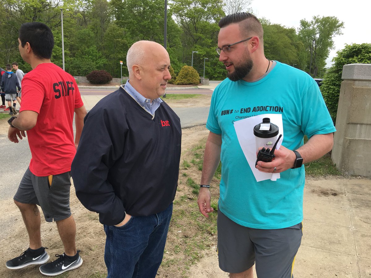 MayorBillCarp's tweet photo. Big turnout at @TeenChallengeSE #RunToEndAddiction. Over 1800 runners registered! TY to @BridgeStateU President Fred Clark for hosting! @OD_Prevention @nofirsttime713 @TheSAFE_project @StairwaytoRecov @GosnoldCapeCod @BrewsterEMS @endaddiction https://t.co/EDZh3fVHQ5