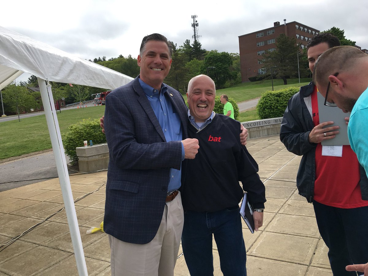 MayorBillCarp's tweet photo. Big turnout at @TeenChallengeSE #RunToEndAddiction. Over 1800 runners registered! TY to @BridgeStateU President Fred Clark for hosting! @OD_Prevention @nofirsttime713 @TheSAFE_project @StairwaytoRecov @GosnoldCapeCod @BrewsterEMS @endaddiction https://t.co/EDZh3fVHQ5