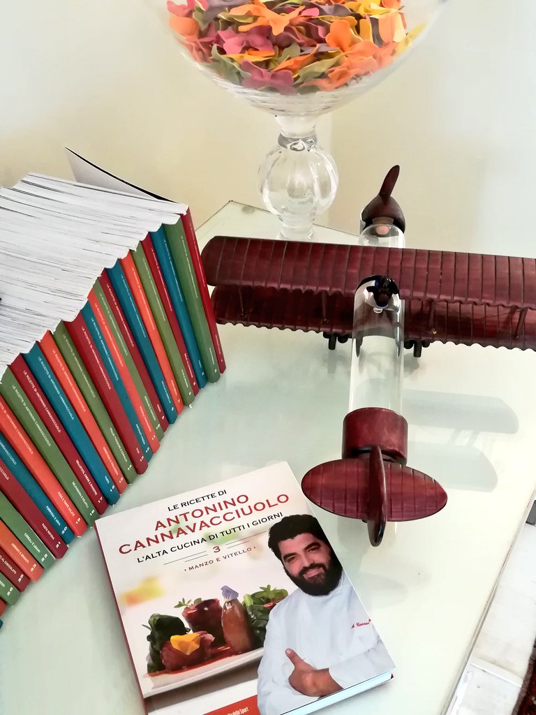 LaConsiglieria's tweet photo. .@Antoninochef -

Tra #bigoialporro  #raviolidibroccolofiolaro e #CheesecakeRedWhite di #chef #MassimilianoMinchio #ristorante #LaStaffa #SanZenonedegliEzzelini trovo un ingrediente 2* @guideMichelinFR
...

@anboemo @MilenaLazzaroni @Barbaga3Gaetano @trevisotoday @marcatreviso https://t.co/FScjFZek6O