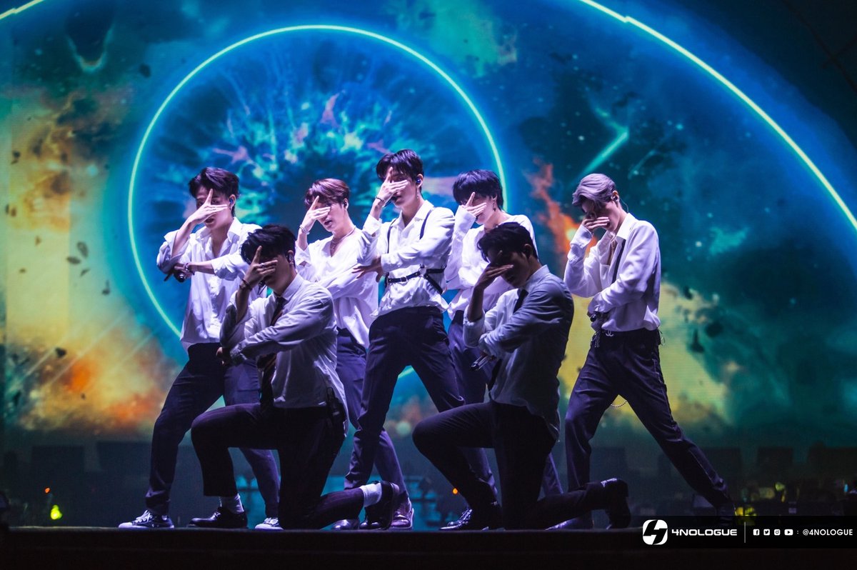 4NOLOGUE's tweet photo. ประมวลภาพความประทับใจของอากาเซไทย และ 7 หนุ่ม GOT7 ในคอนเสิร์ต GOT7 2018 WORLD TOUR 'EYES ON YOU' IN BANGKOK ใครที่ยังคิดถึง เรามีภาพบรรยากาศในงานทั้ง 3 วันมาฝาก

ดูรูปเต็มๆ ได้ที่ >> https://t.co/ij8Rg01kIN

#GOT7 #EYESONYOUINBKK #JYP #JYPTHAILAND #4NOLOGUE #4NOLOGUEPRESENTS https://t.co/Rn0MqGYtay