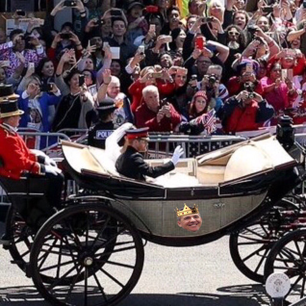 ArrogantUrban's tweet photo. AMAZING

#RoyalWedding https://t.co/JwucOIdF05