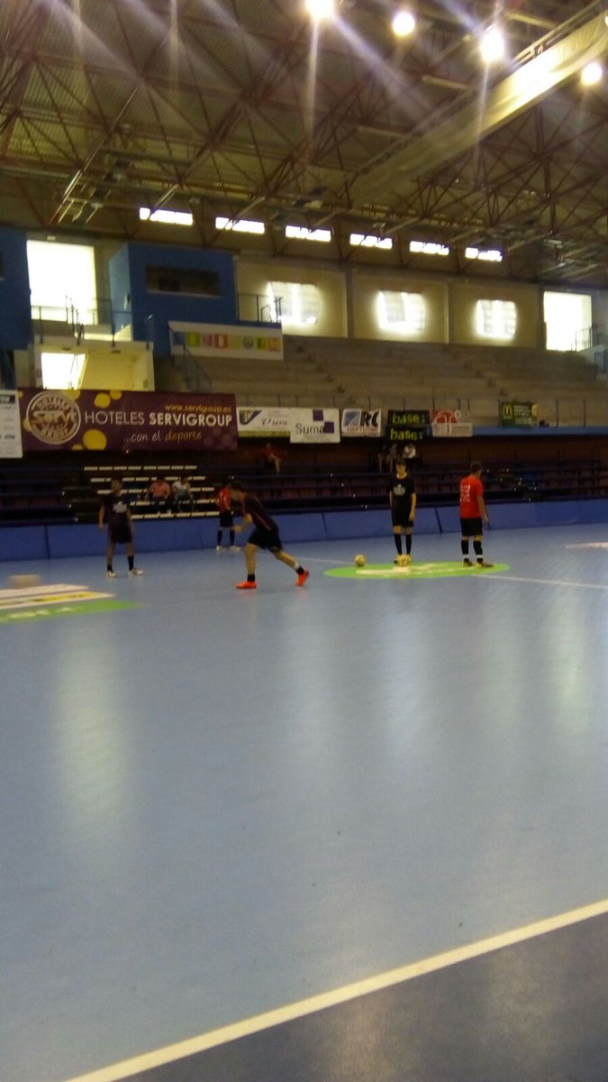 dreamfutsal1's tweet photo. Y arranca el partido en Benidorm!!!

C.D.Sporting La Nucia - Elche Dream Luxury World Store

#operacionpreferente 
#apormas3
#familiaelchedream https://t.co/OMiHFUxHn4