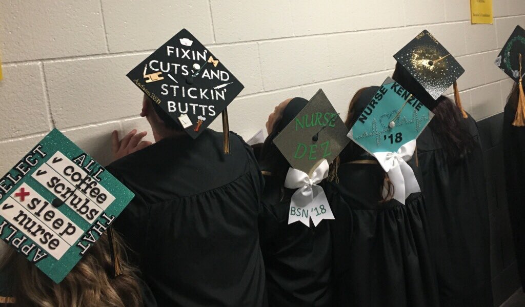 Kenziegrin's tweet photo. #sacstategrad https://t.co/cJH6VeKvyo