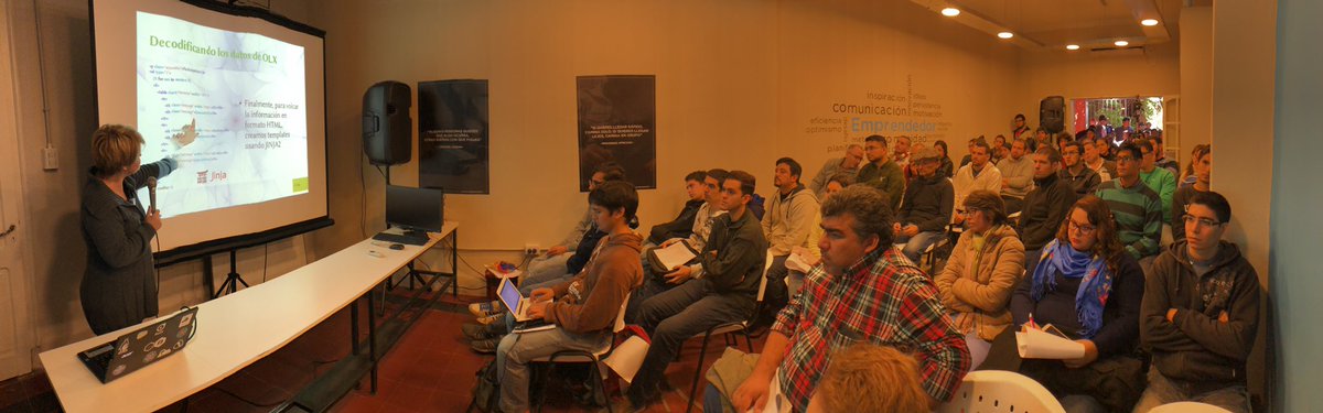 JaviponceAr's tweet image. #PythonDay en @ClubCorrientes #ClubDeEmprendedoresDeCorrientes más de 100 participantes!! @MinisterioITC @PythonArgentina