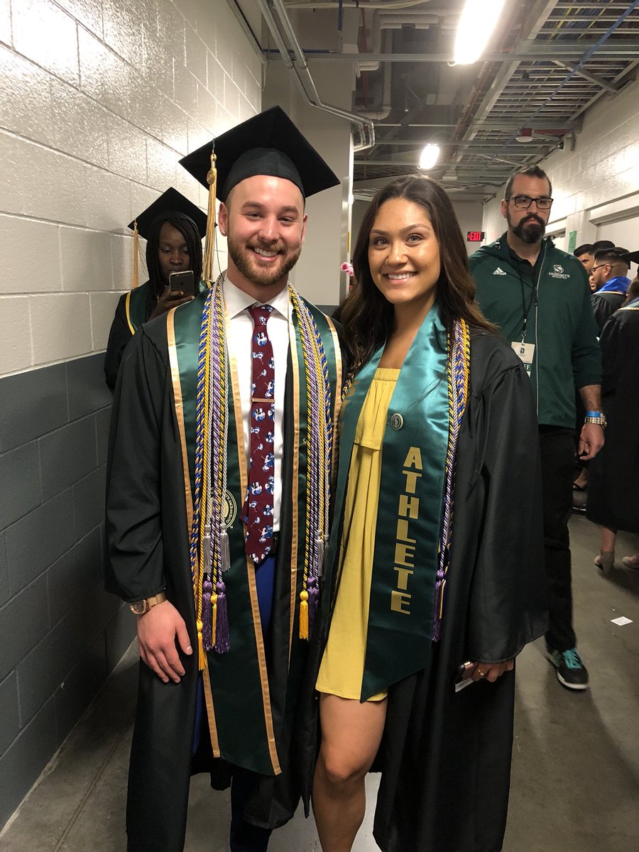 Kenziegrin's tweet photo. #sacstategrad https://t.co/PsMOCnHssp