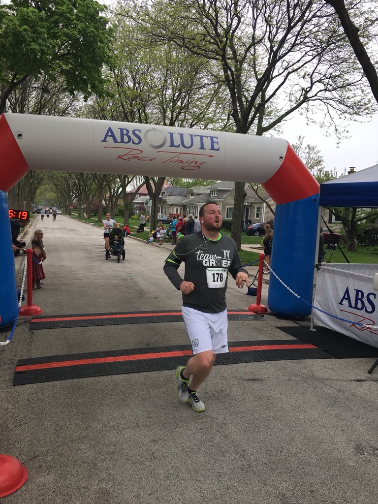 johnkissinger's tweet photo. Team @_GRAEF_ looks πͺπΌ at #RunTosaRun https://t.co/2VZ1W4xgJJ