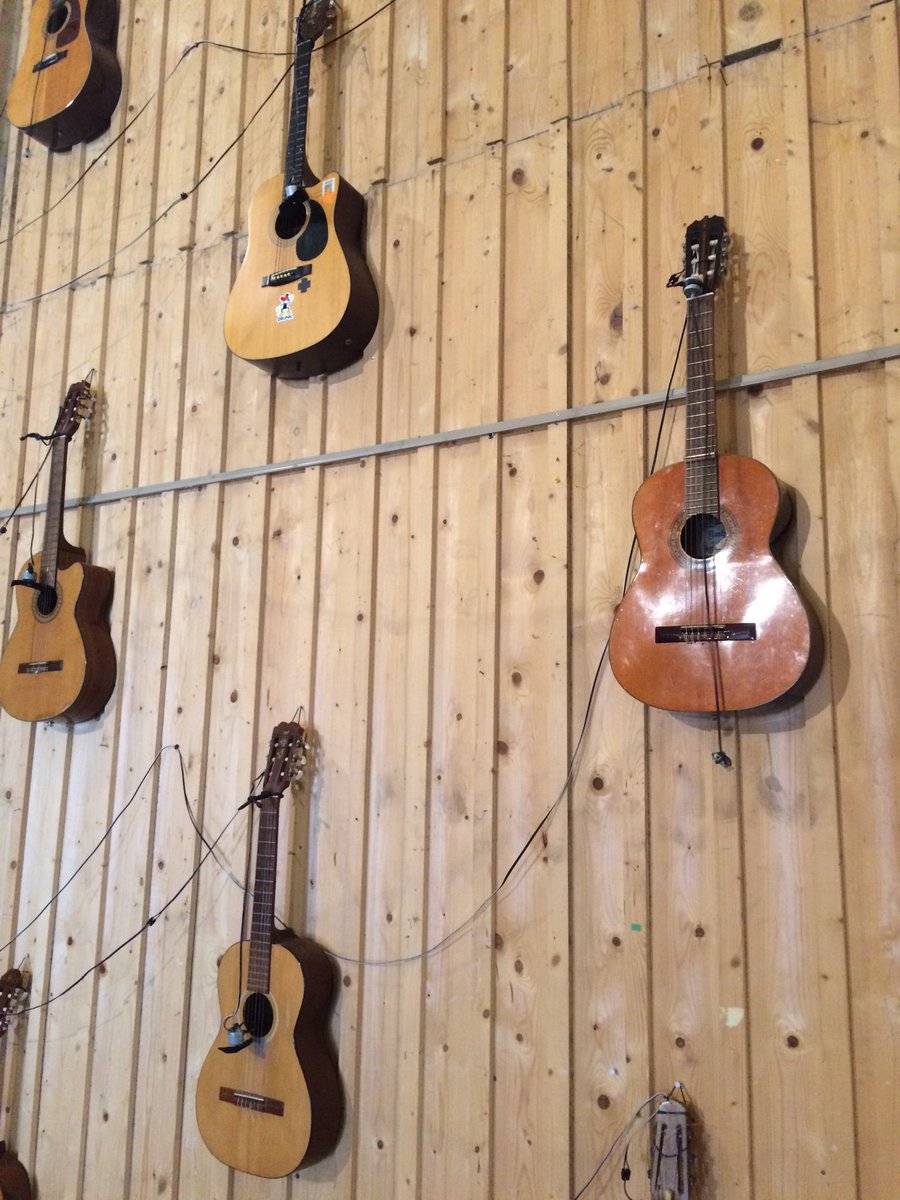 Brunodoss14's tweet image. Une installation qui vibre grâce à #interstice @luc_brou @CaenOfficiel